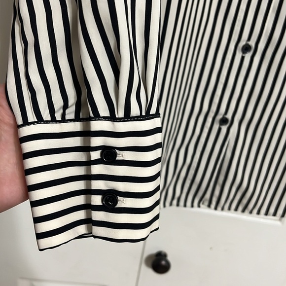 H&M Striped Black&White Business Casual Polyester Button Down Size Small - Picture 4 of 6
